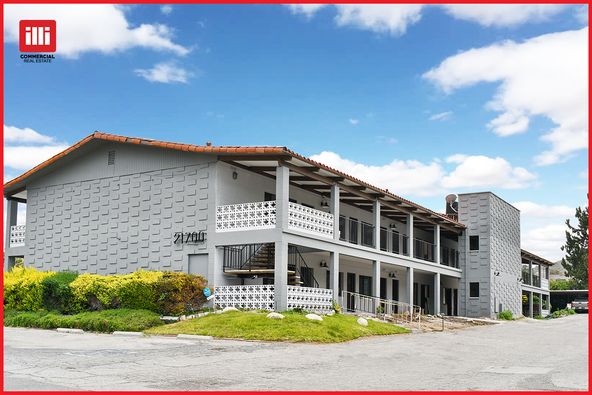 Golden Triangle Professional Center: 21700 Golden Triangle Rd, Santa Clarita, CA 91350